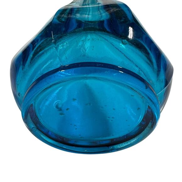 Vintage 17 Inch Long Stretch Art Glass Swung Vase Blue Bud Vase MCM Flat Base - Picture 2 of 7